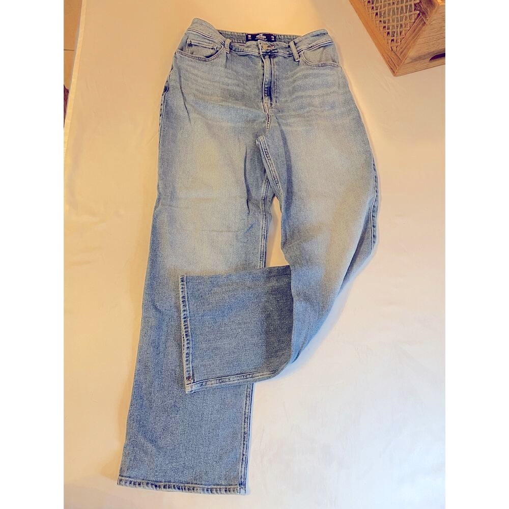 HOLLISTER Ultra high rise dad jean